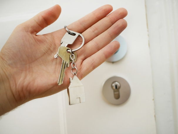 https://PaulDugas.StopRentingStartOwning.com